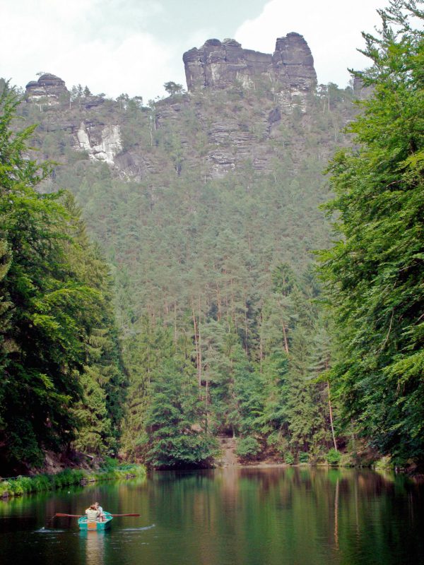 Amselsee vor Lokomotive