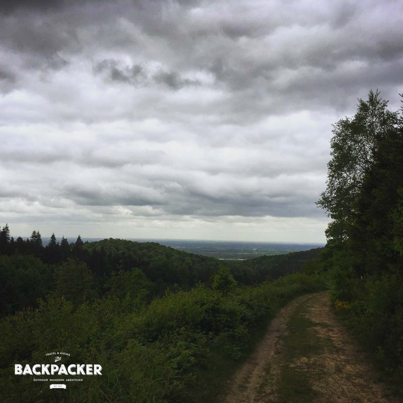 Blick zurück in Richtung Oerlinghausen – auch hier das gleiche Bild: Wolken, Wolken, Wolken.