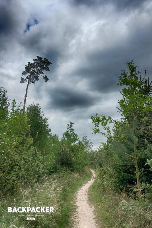 Ich verlassen den offiziellen Wanderweg und mache einen Abstecher zur Hünenkapelle.