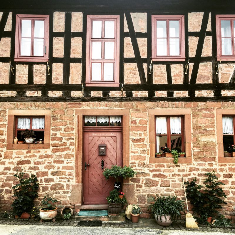 Mancherorts im Spessart stoßen wir auf liebevoll restaurierte Fachwerkhäuser