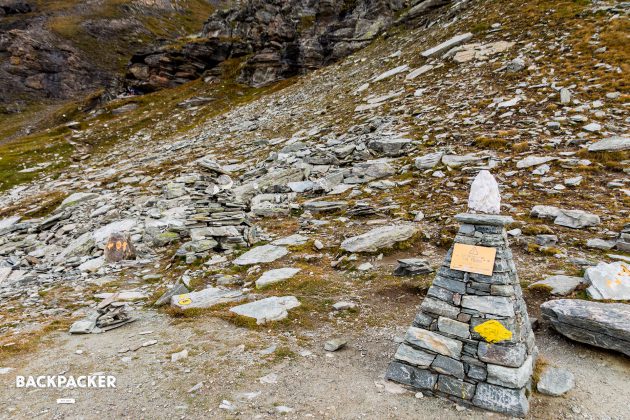 Ab hier geht es nur noch bergab: Der Pass des Colle Pinter in 2.776m Höhe.