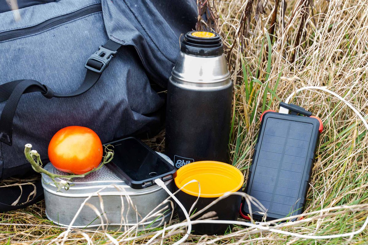 Schnell geladen bei kleiner Rast: Die Powerbank „OUTXE“ speichert genug Energie für unterwegs.