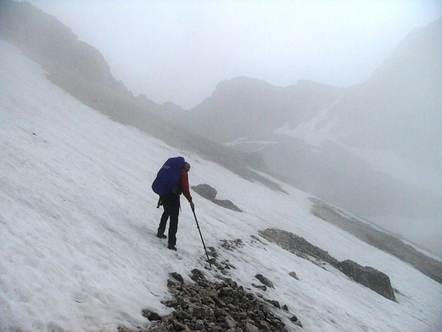 Am Hirbarice gibt es Eis auf Schnee. Besonders für Ungeübte wie uns eine emotionale Erfahrung. Nein, Angst hatten wir nicht. Eine Scheißangst hatten wir.