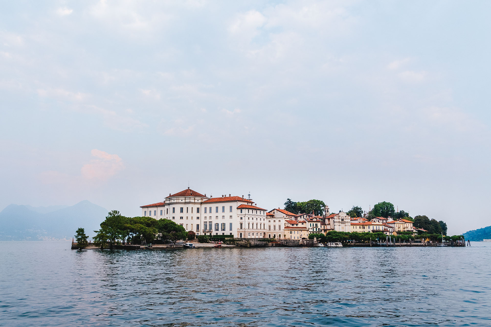 Weiter geht es zu Wasser auf die Isola Bella.