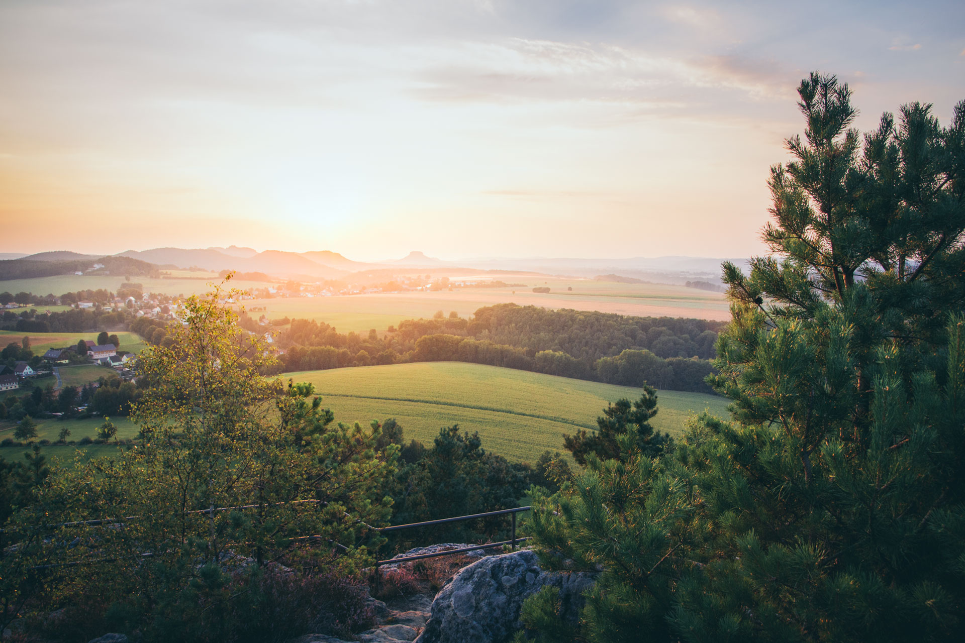 Sonnenuntergang via Elbsandstein: Auf der Kaiserkrone